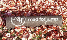 Carica l&#39;immagine nel visualizzatore di Gallery, TAPPETINO DA SALTO
